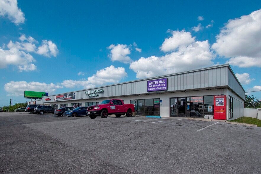 More Photos Of 12807 W Hillsborough Ave, Tampa Storefront For Sale
