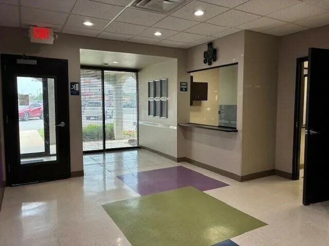 More Photos Of 12516 N May Ave, Oklahoma City General Retail For Lease