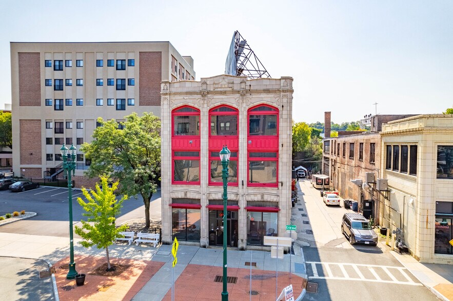 More Photos Of 180 Erie Blvd, Schenectady Office Residential For Sale