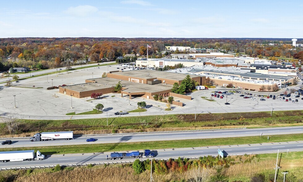 More Photos Of 6501 Grape Rd, Mishawaka General Retail For Sale