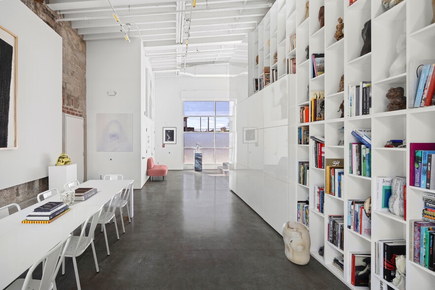 More Photos Of 47 4th St, Brooklyn Flex For Sale