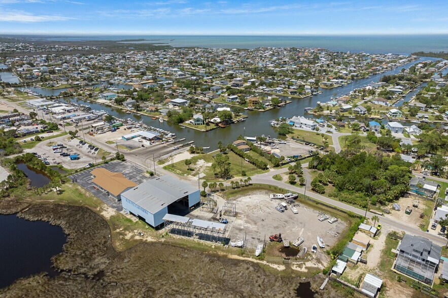 More Photos Of 5000 Calienta St, Hernando Beach Marina For Sale