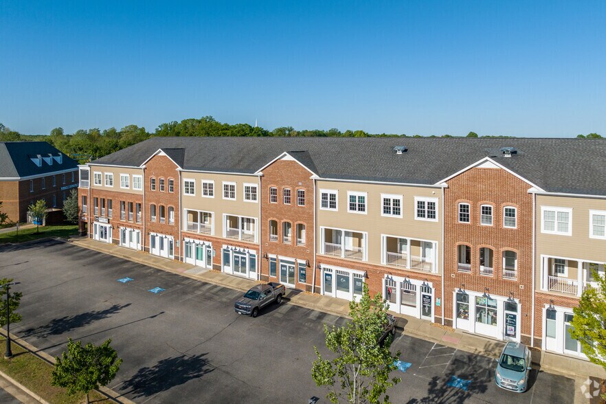 More Photos Of 13885 Hedgewood Dr, Woodbridge Office Residential For Sale
