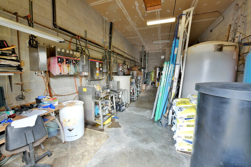 More Photos Of 2455 Maysville Pike, Zanesville Carwash For Sale