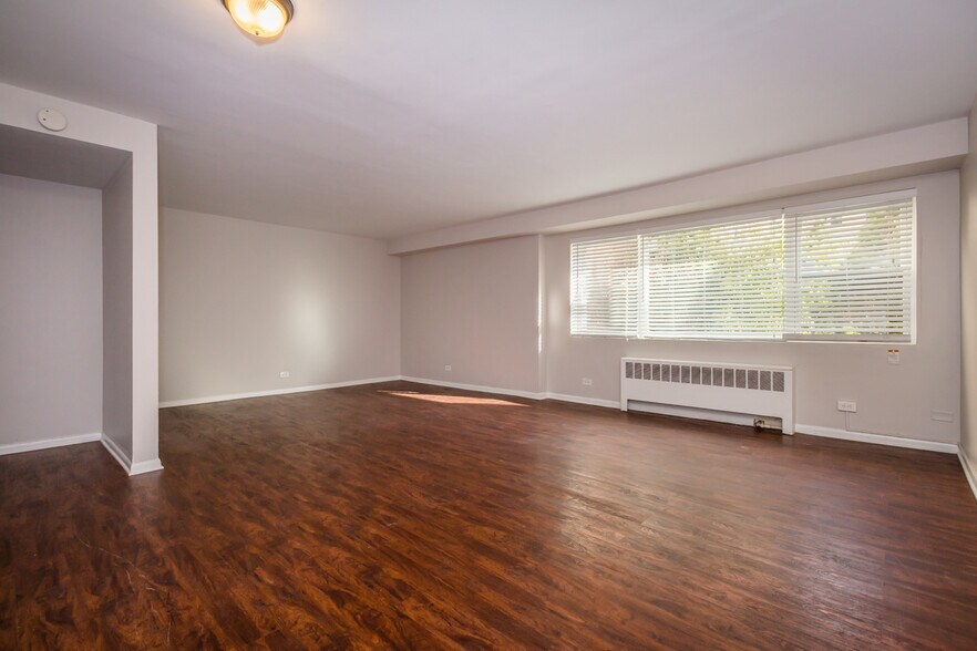 More Photos Of 7545 N Bell Ave, Chicago Apartments For Sale