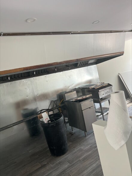 More Photos Of 243 Old Walt Whitman Rd, Huntington Station Restaurant For Sale