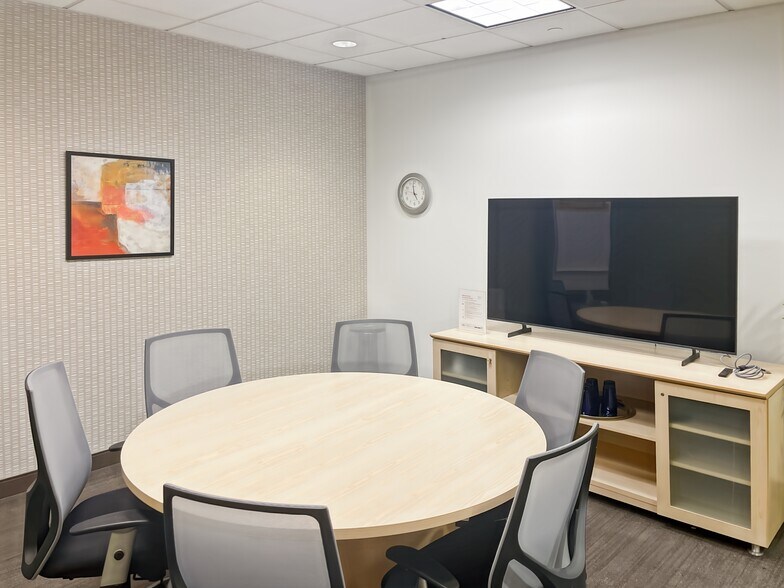 More Photos Of 200 Vesey St, New York Coworking Space