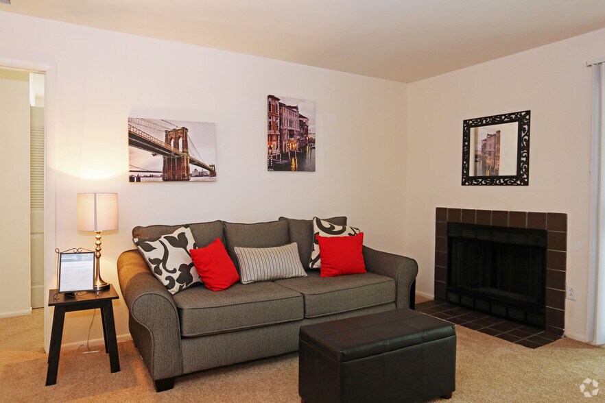 More Photos Of 3001 Reflections Way, Virginia Beach Apartments For Sale