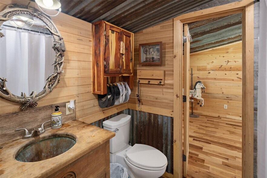 More Photos Of 1050 County Road 5025, Leonard Lodge Meeting Hall For Sale