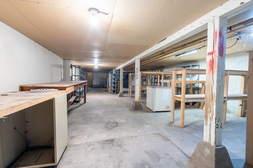 More Photos Of 2313 13th, Columbus General Retail For Sale