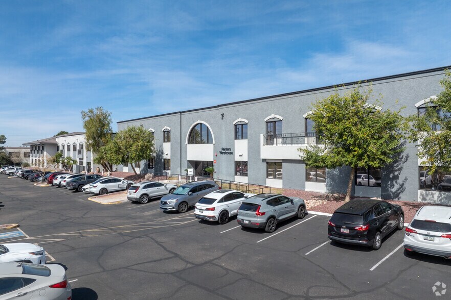 More Photos Of 7227 N 16th St, Phoenix Office For Lease