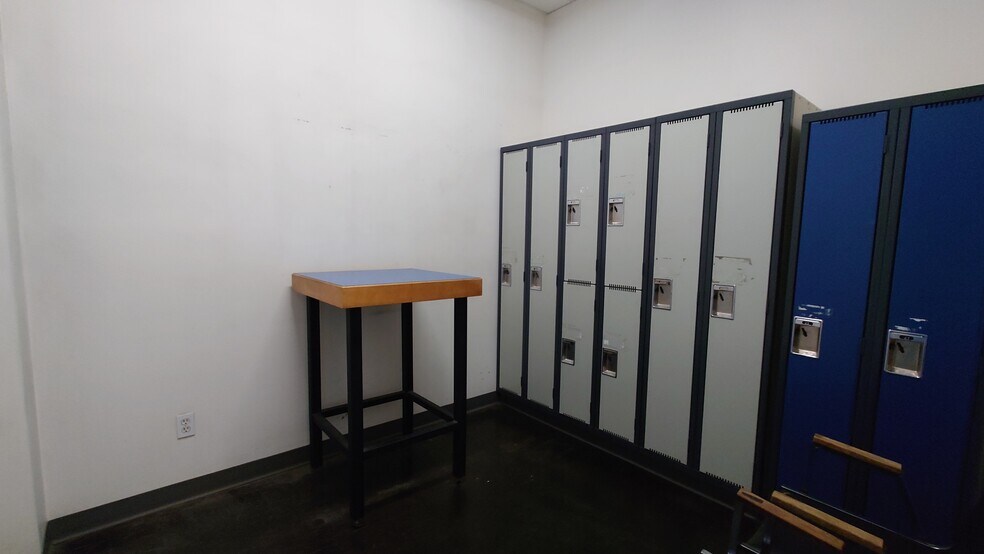 More Photos Of 6670 71 St, Red Deer Carwash For Sale