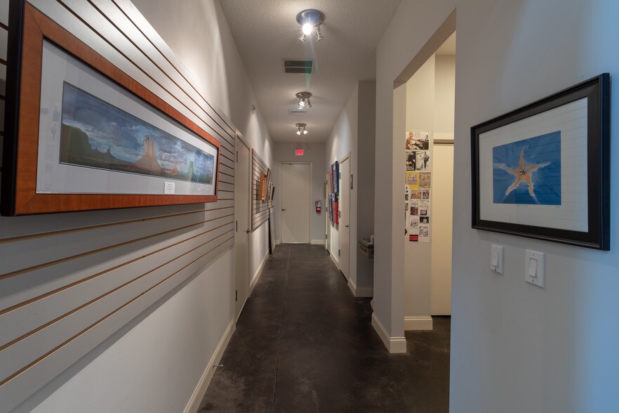 More Photos Of 8780 Perimeter Park Ct, Jacksonville Storefront Retail Office For Lease