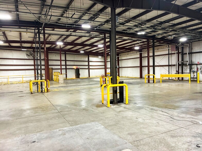 Primary Photo Of 4235 Leap Rd, Hilliard Distribution For Lease