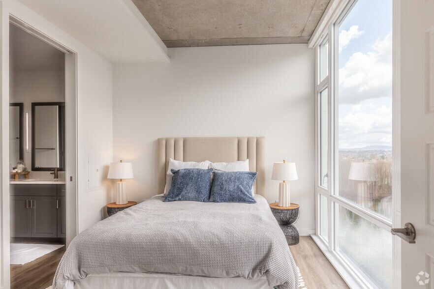 More Photos Of 3820 S River Pky, Portland Apartments For Lease