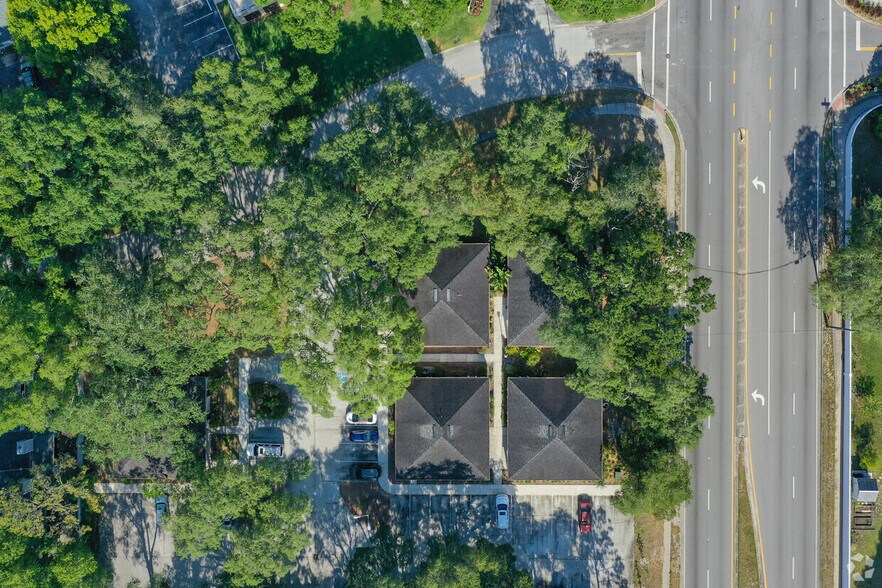 More Photos Of 330 W Bearss Ave, Tampa Medical For Lease