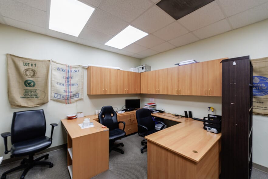 More Photos Of 12230 Cumming Hwy, Canton Warehouse For Lease