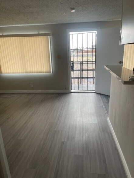 More Photos Of 239 W Cleveland Ave, Las Vegas Apartments For Sale