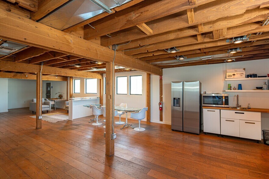 More Photos Of , Los Angeles Flex For Sale