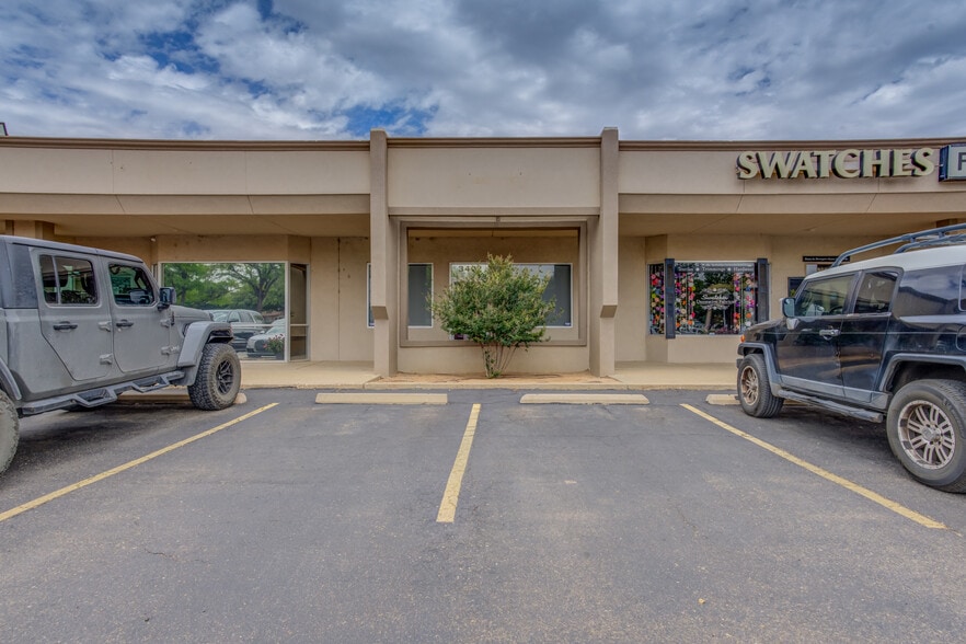 More Photos Of 3402 73rd St, Lubbock Unknown For Lease