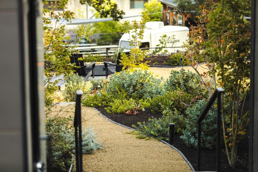 More Photos Of 1103 3rd Ave, Mosier Hotel For Sale