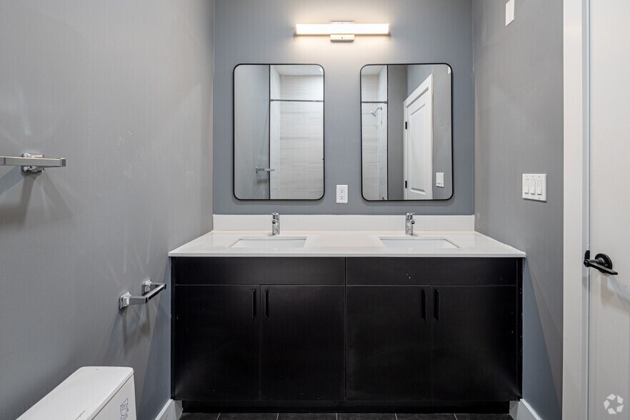 More Photos Of 102 Washington Ave, Belleville Apartments For Lease
