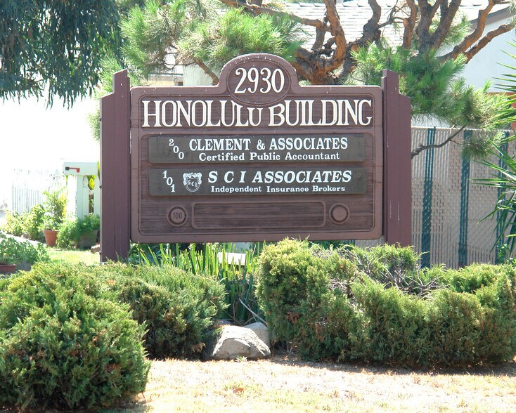 More Photos Of 2930 Honolulu Ave, La Crescenta Office For Lease