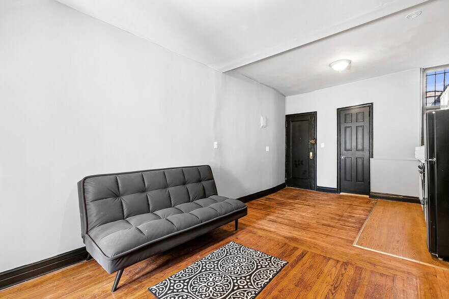 More Photos Of 518 E 83rd St, New York Apartments For Sale