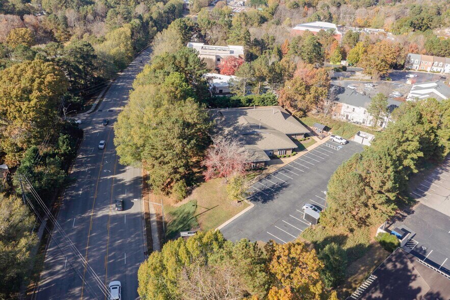 More Photos Of 7000 Six Forks Rd, Raleigh Office For Sale