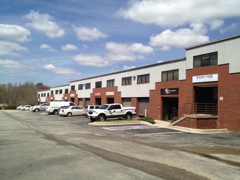 More Photos Of 10545 Guilford Rd, Jessup Light Distribution For Lease