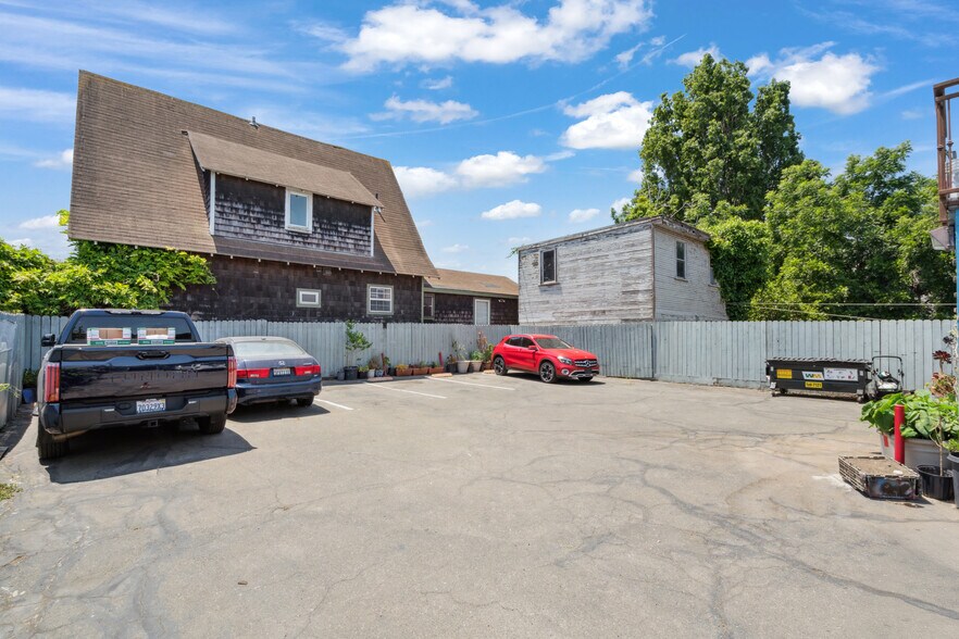 More Photos Of 839 Isabella St, Oakland Hotel For Sale