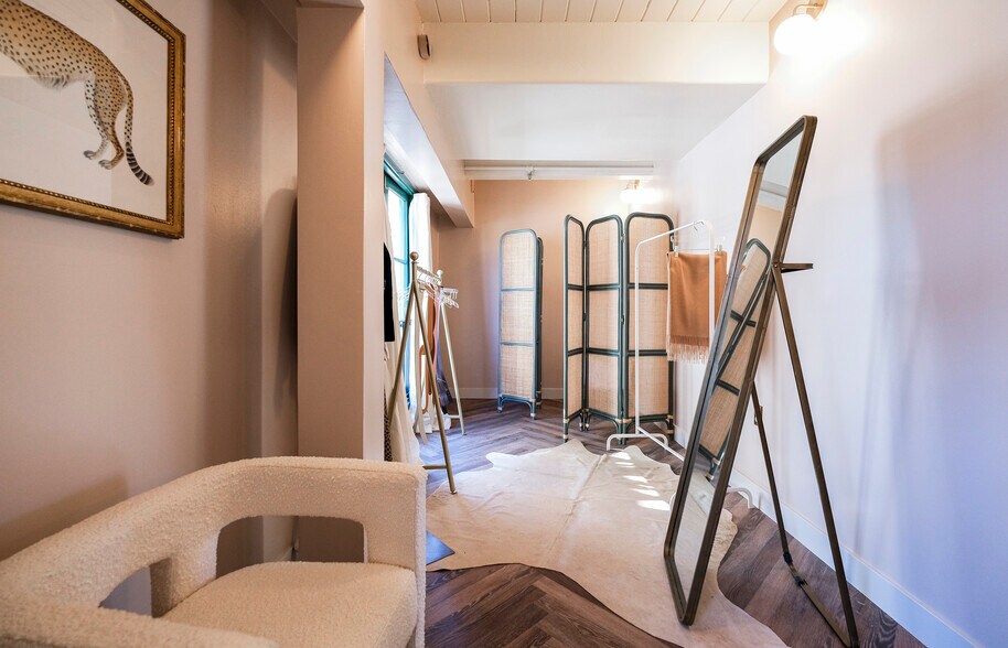 More Photos Of 5-129 El Paseo, Santa Barbara Unknown For Lease