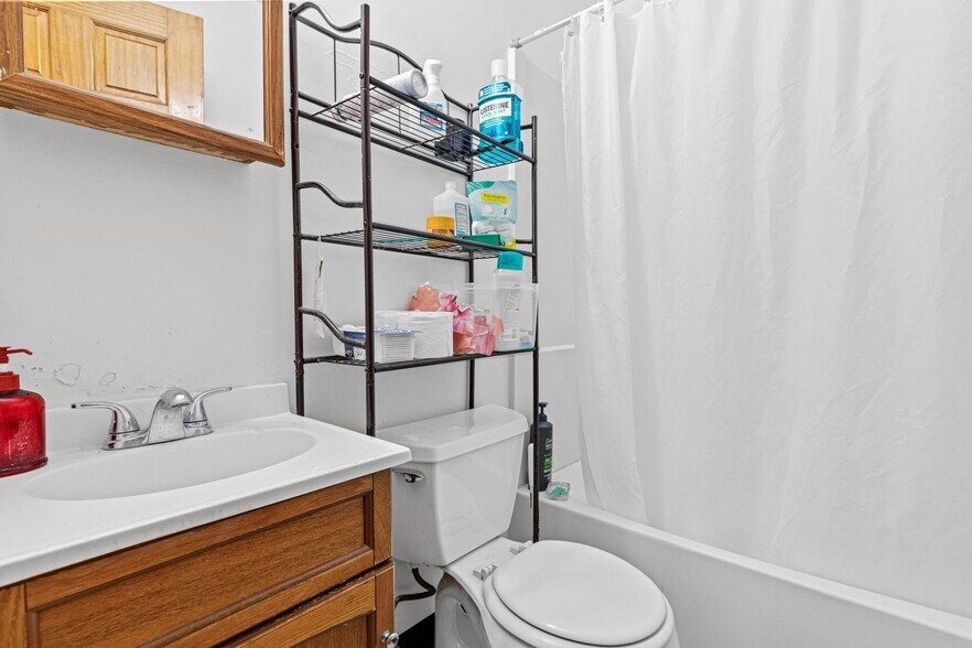 More Photos Of 4220 4th St NE, Columbia Heights Apartments For Sale