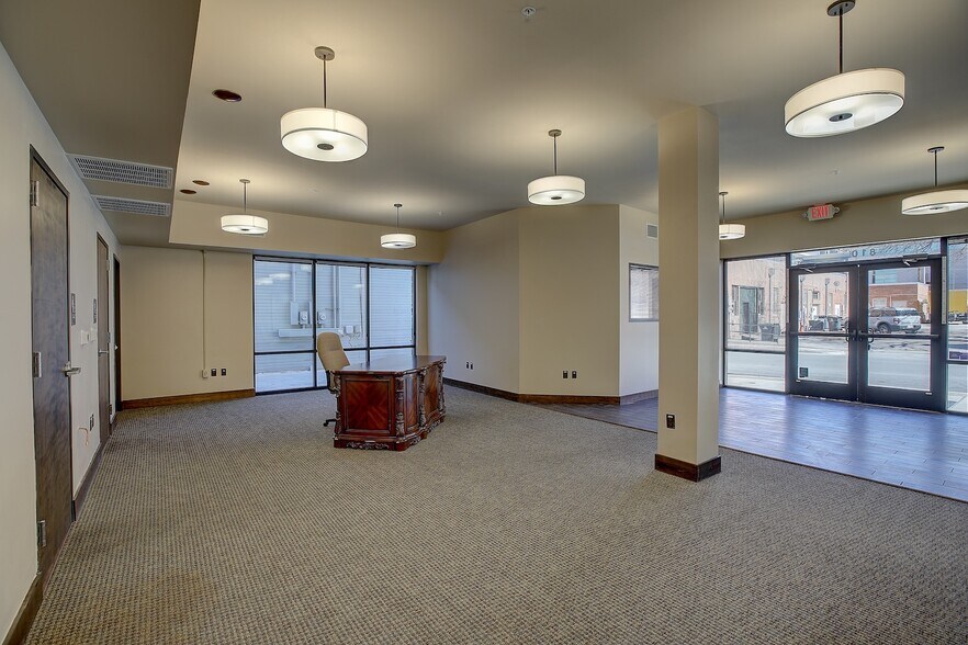 More Photos Of 810 S Rock St, Georgetown Apartments For Lease