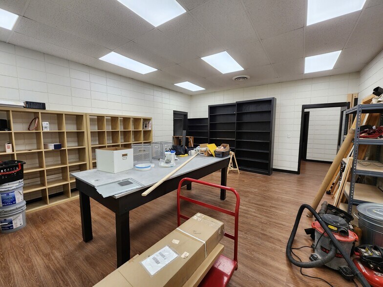 More Photos Of 501 Howell Rd, Greenville Office For Lease