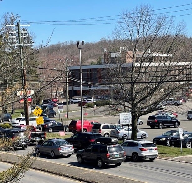 More Photos Of 30 Buxton Farm Rd, Stamford Medical For Lease