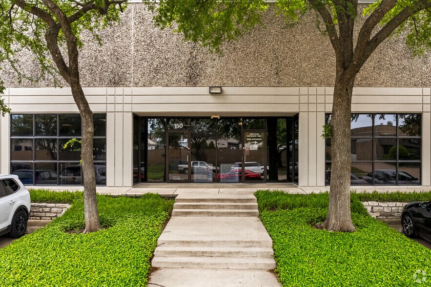 More Photos Of 1700 Capital Ave, Plano Distribution For Lease