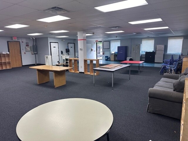 More Photos Of 60 Old New Milford Rd, Brookfield Medical For Lease