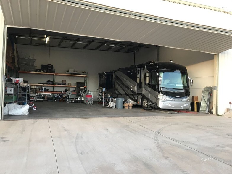More Photos Of 1056 Vista Ave, Page Warehouse For Sale