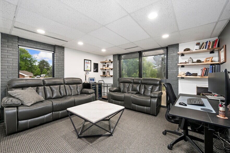 More Photos Of 504 W Eisenhower Blvd, Loveland Office For Sale