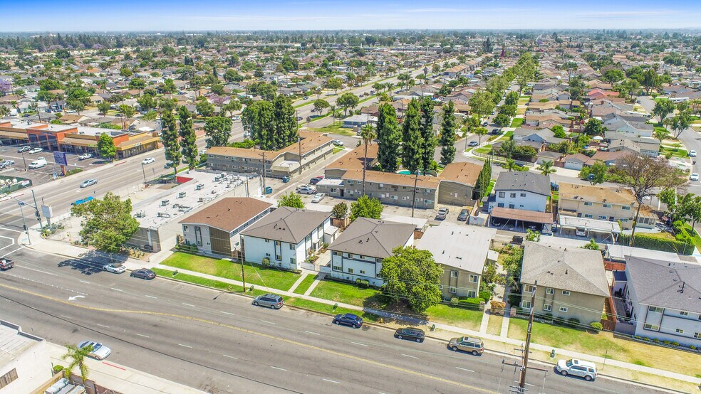 More Photos Of 10018 Foster Rd, Bellflower Apartments For Sale