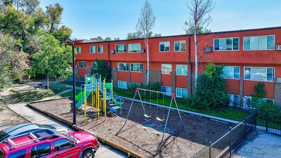 More Photos Of 568 Marquette Dr, Colorado Springs Apartments For Sale