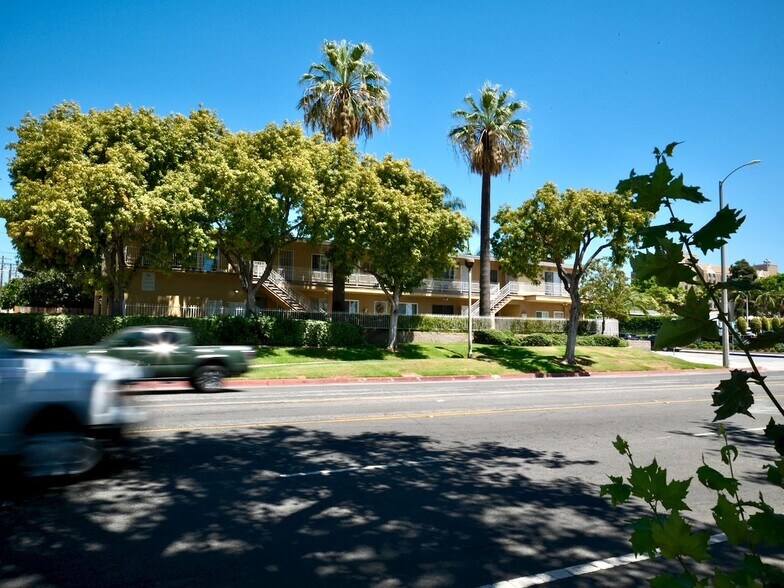 More Photos Of 7353 Comstock Ave, Whittier Apartments For Sale