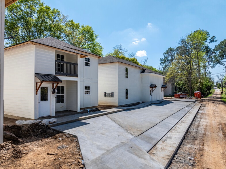 More Photos Of 414 6th E st, Tifton Apartments For Sale