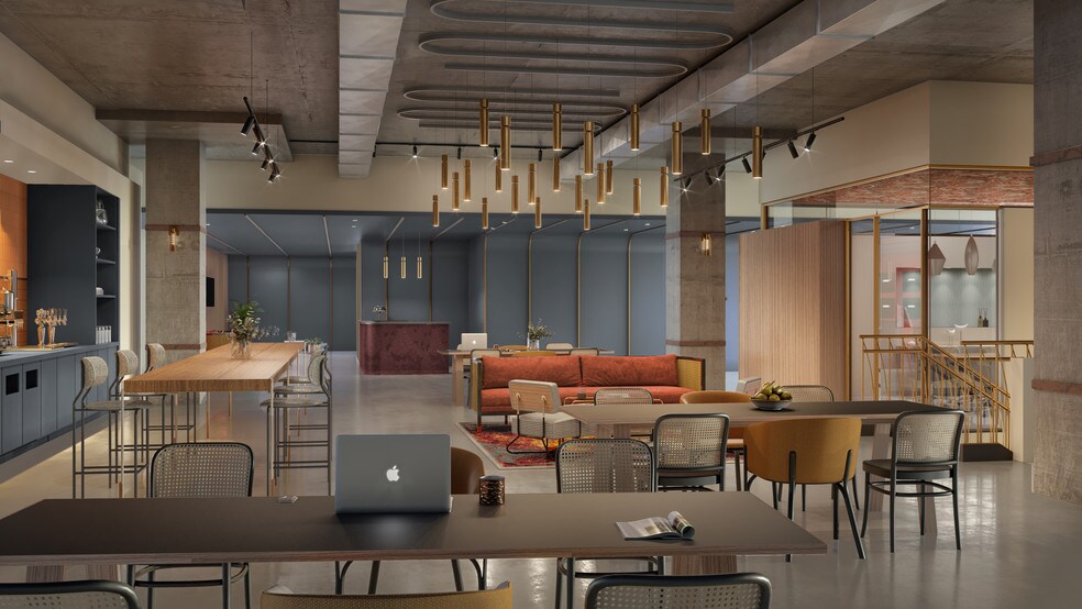 More Photos Of 311 W Monroe St, Chicago Office For Lease