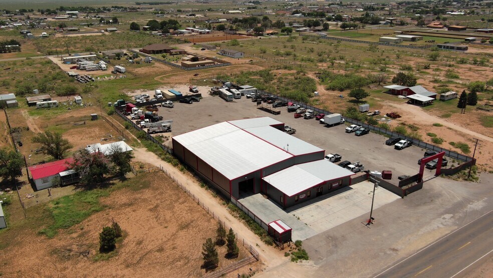 More Photos Of 5800 N Moss Ave, Odessa Warehouse For Sale