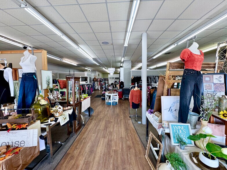 More Photos Of 312 Dakota Ave, Wahpeton Storefront Retail Residential For Sale
