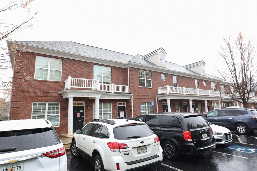 More Photos Of 3950 Cobb Pky NW, Acworth Medical For Lease