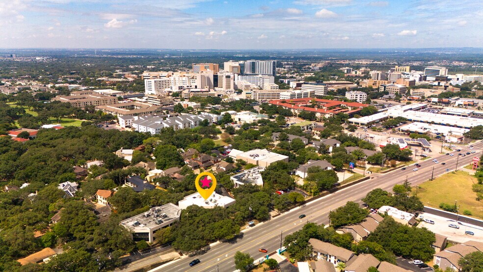 More Photos Of 5545 Fredericksburg Rd, San Antonio Medical For Lease