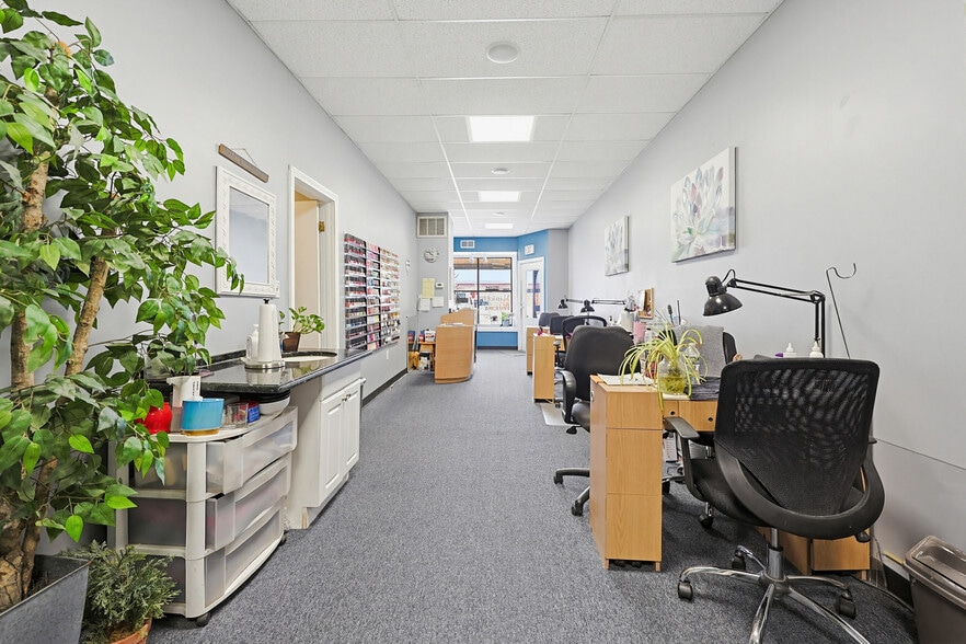 More Photos Of 800 Washington St, Holliston Storefront Retail Residential For Sale